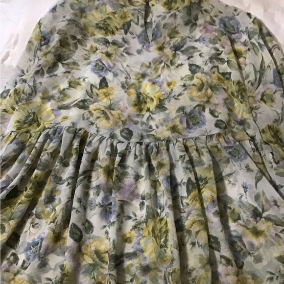 Woman size large altard state Long sleeve, sheer top/blouse - Picture 8 of 10